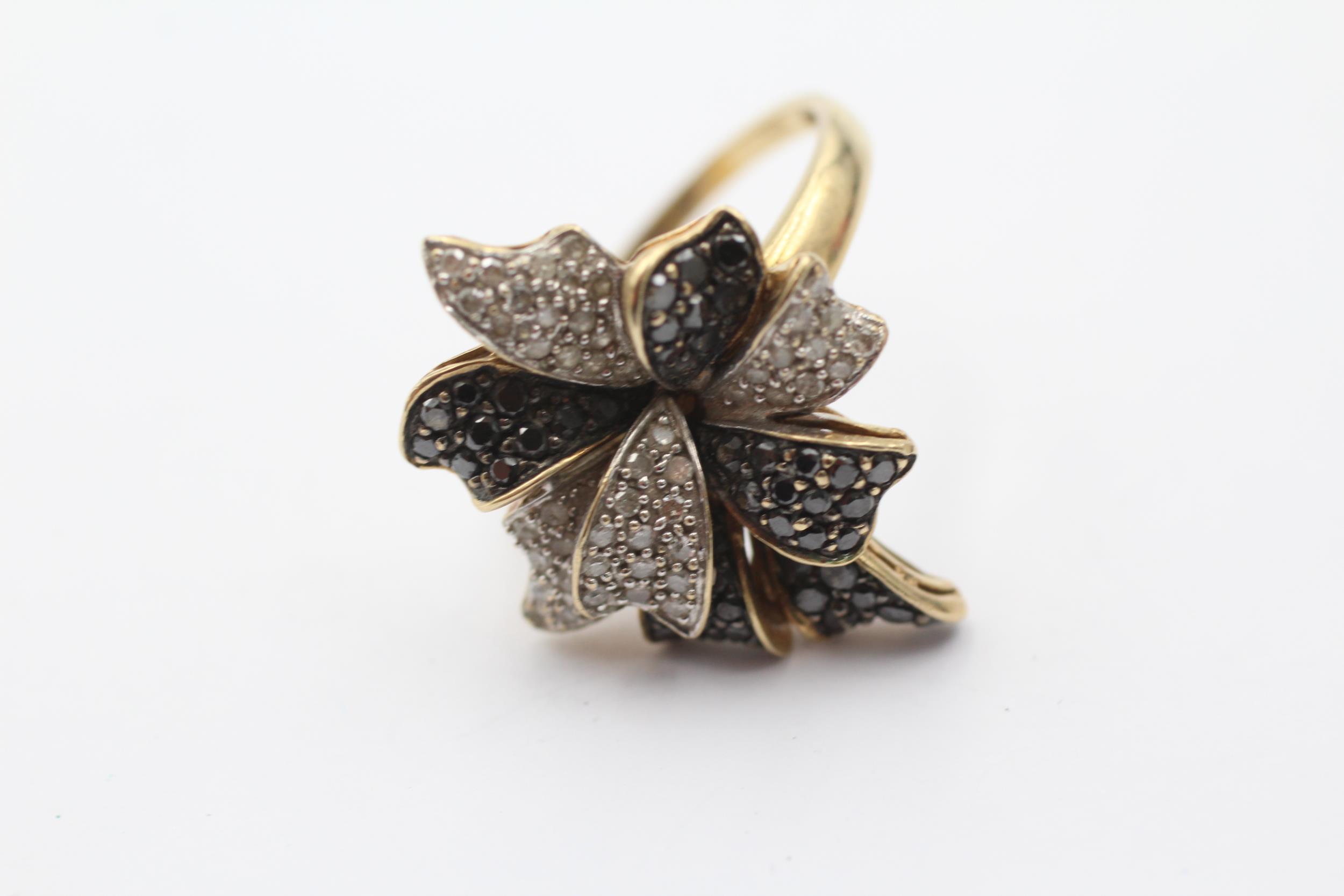 9ct Yellow Gold Vintage White & Black Diamond Dress Ring (6.1g) Size P