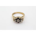 9ct Yellow Gold Vintage Diamond & Sapphire Floral Ring (3.2g) Size M