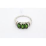 9ct White Gold Diopside Three Stone Ring With Diamond Set Shank (2.5g) Size N 1/2