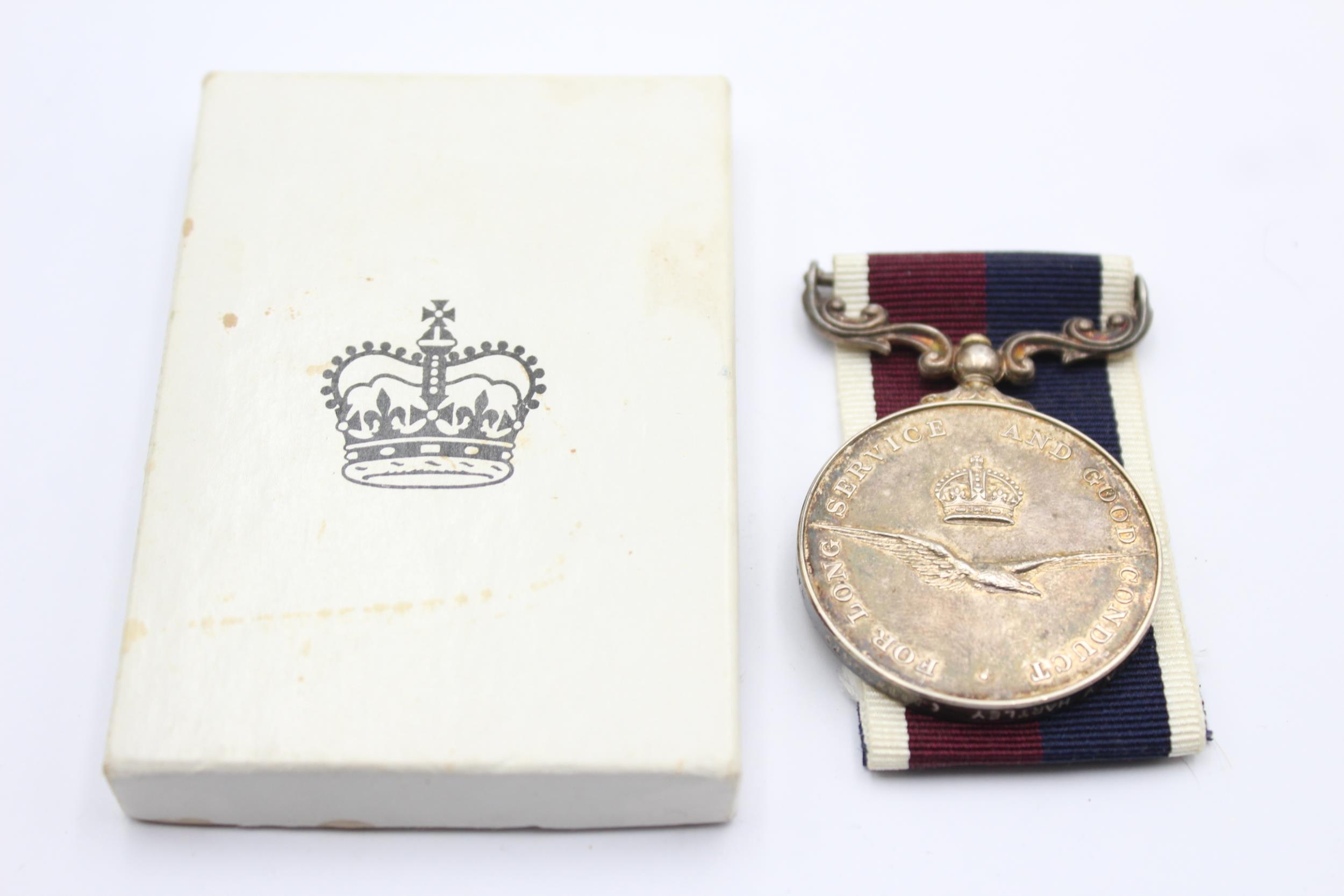 Boxed ER.II RAF Long Service Medal Named Sgt A. V. Hartley, RAF // Boxed ER.II RAF Long Service