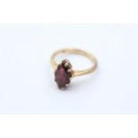 9ct Gold Marquise Cut Garnet Solitaire Ring (2g) Size I