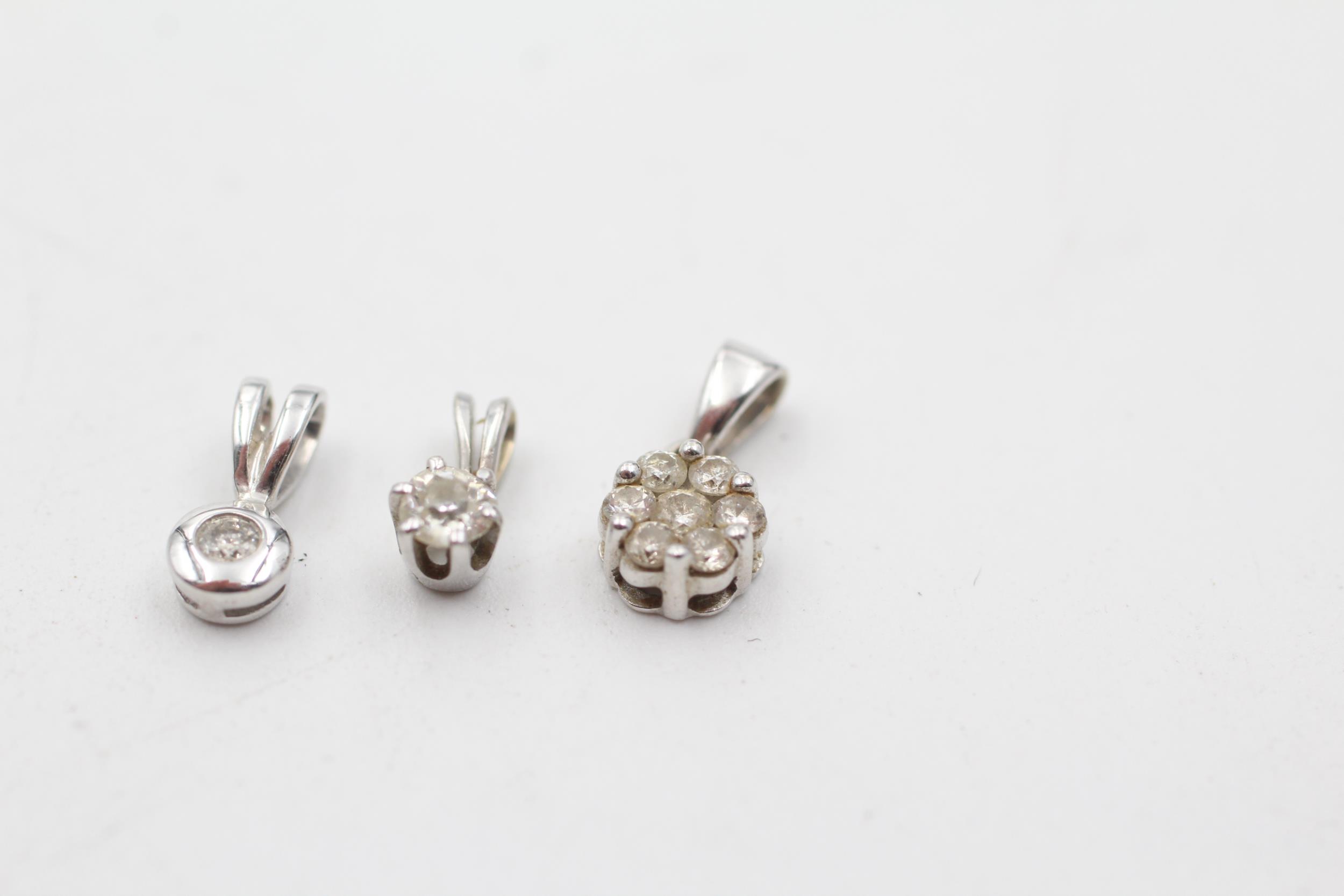 3 x 9ct white gold diamond set pendants inc. cluster & solitaire (1.3g) - Image 4 of 4