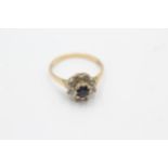 9ct gold vintage sapphire & diamond floral cluster ring (1.9g) size O