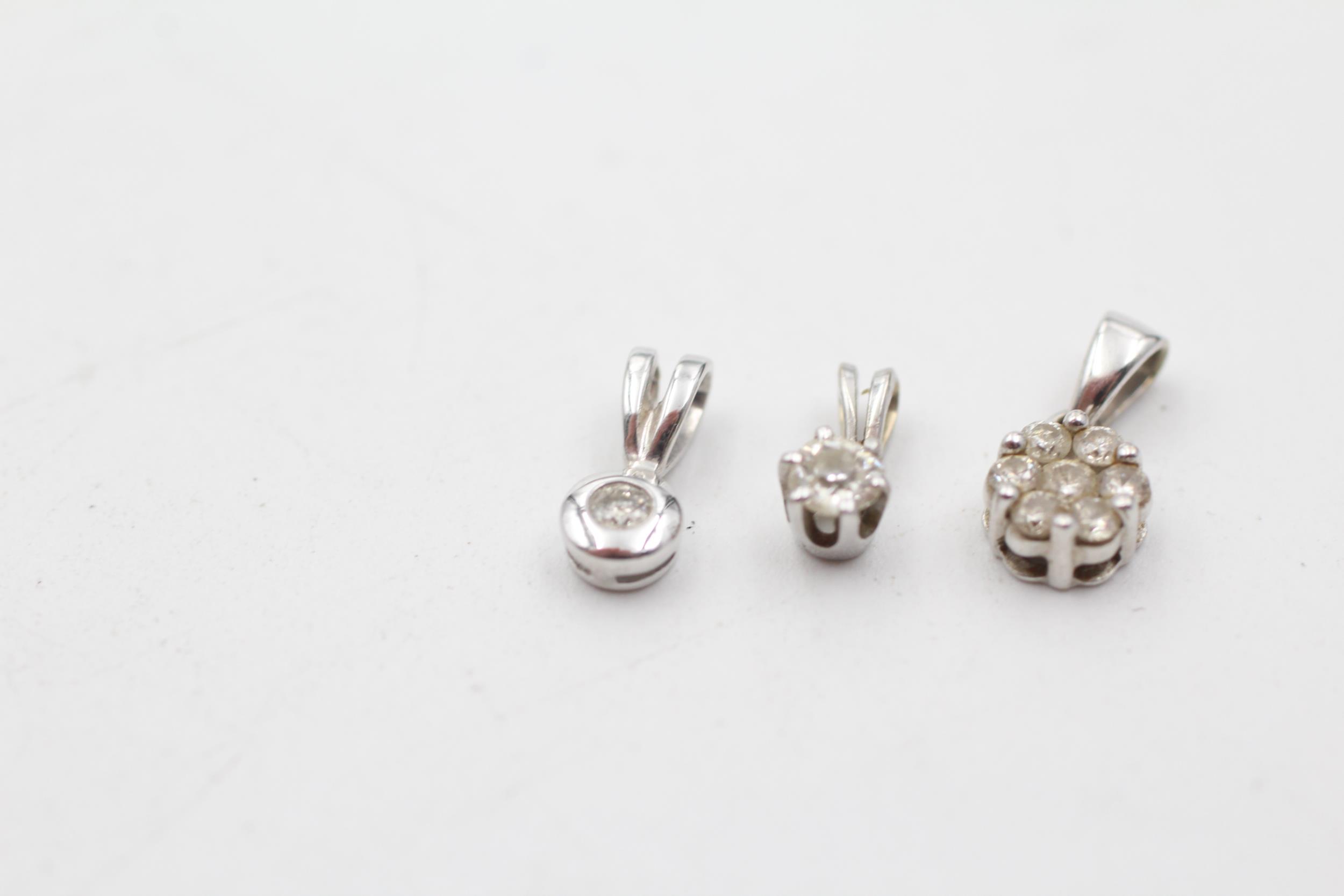 3 x 9ct white gold diamond set pendants inc. cluster & solitaire (1.3g) - Image 2 of 4