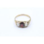 9ct gold antique opal & garnet trilogy gypsy ring (2.6g) Size P