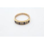 9ct gold diamond & sapphire dress ring (3.1g) Size N