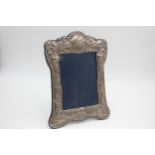 1993 Sheffield STERLING SILVER Art Nouveau Inspired Photograph Frame 312g // Maker - R.Carr