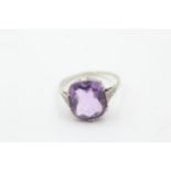 14ct white gold amethyst single stone ring with diamond accents (3.2g) Size P