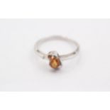9ct White Gold Orange Sapphire Two Stone Ring (2g)Size O
