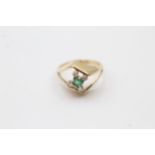 14ct Gold Emerald And Diamond Modernist Openwork Five Stone Ring (2.3g) Size G 1/2