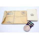 Boxed ER.II G.S.M Arabia Penisula MEDAL w/ Postal Packet Named // To 23554946 PTE G.A Crissell -