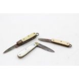 3 x Antique / Vintage Miniature Pocket Knives Inc MOP, Ivorine Etc // Approx Length (Closed) - 3cm