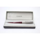 CHALK MARKED Vintage PARKER 51 Burgundy FOUNTAIN PEN w/ Brushed Steel Cap