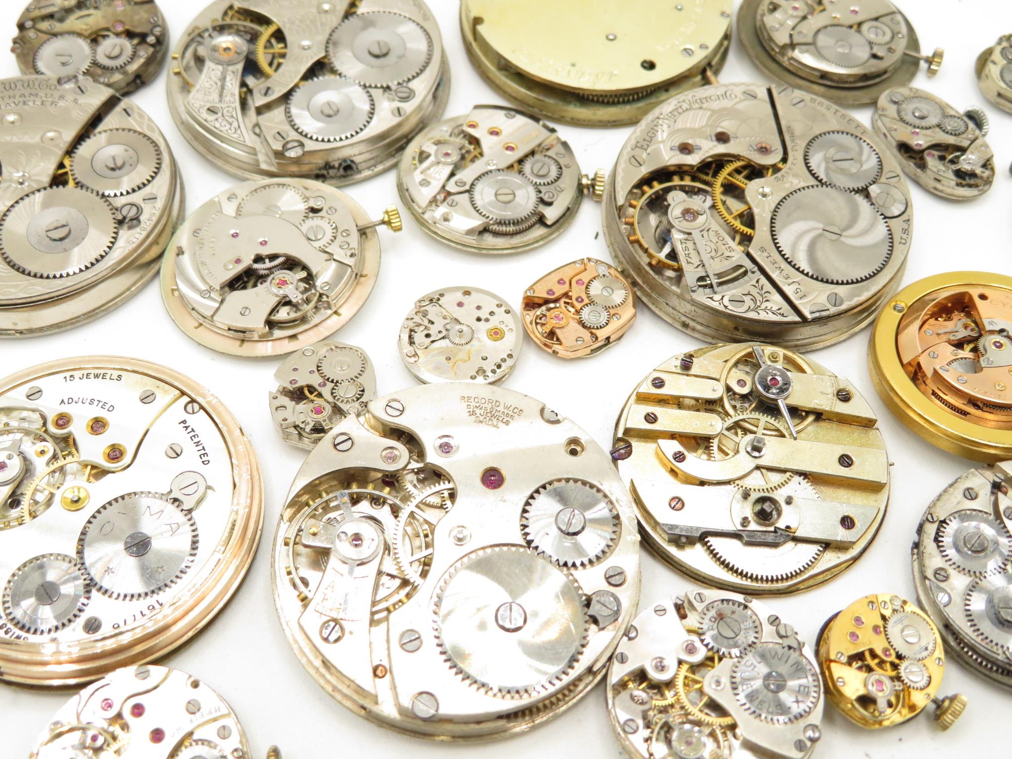 Bag of pocket watch and wristwatch movements 632g - Image 11 of 11