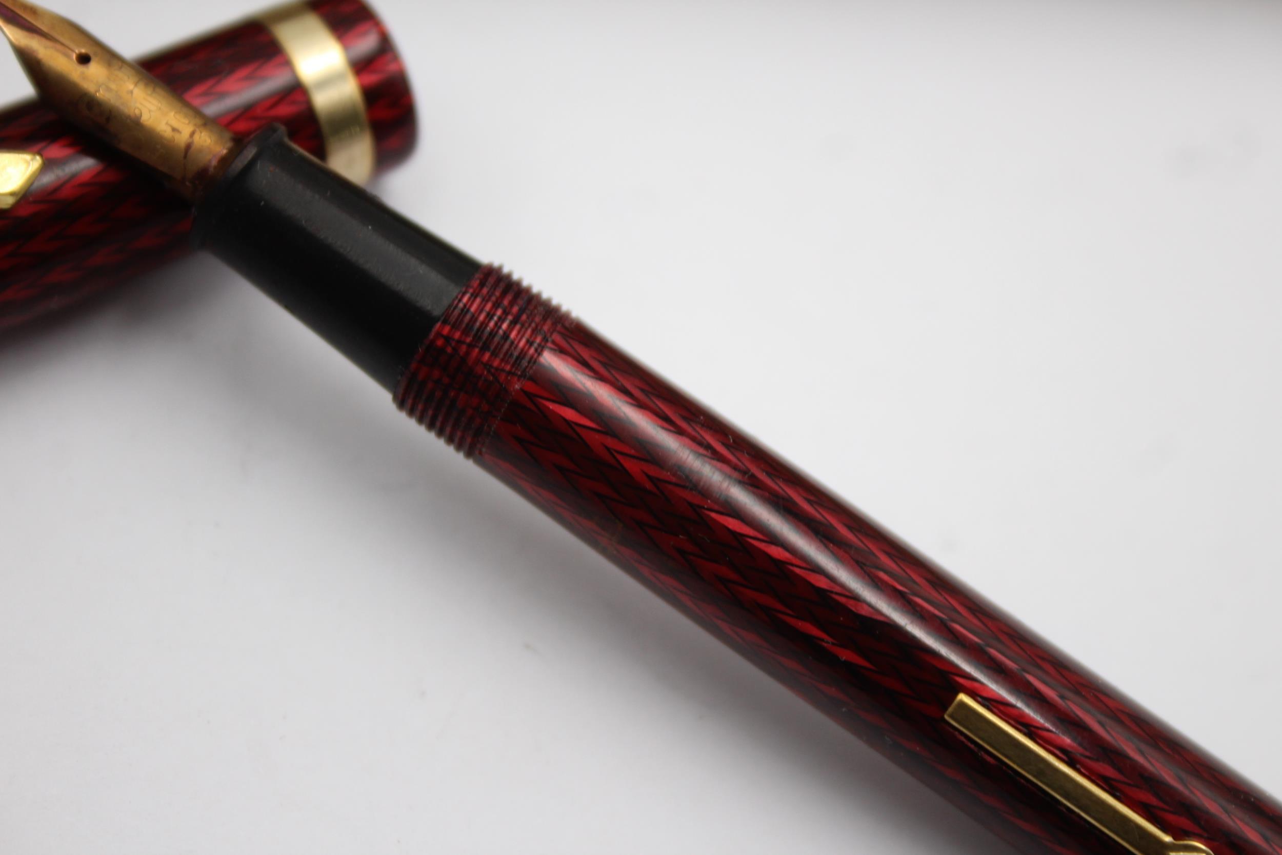 Vintage CONWAY STEWART 85L Burgundy FOUNTAIN PEN w/ 14ct Gold Nib WRITING Boxed - Image 3 of 4