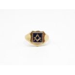 Flip front Masonic 9ct gold ring 5.5g size Q