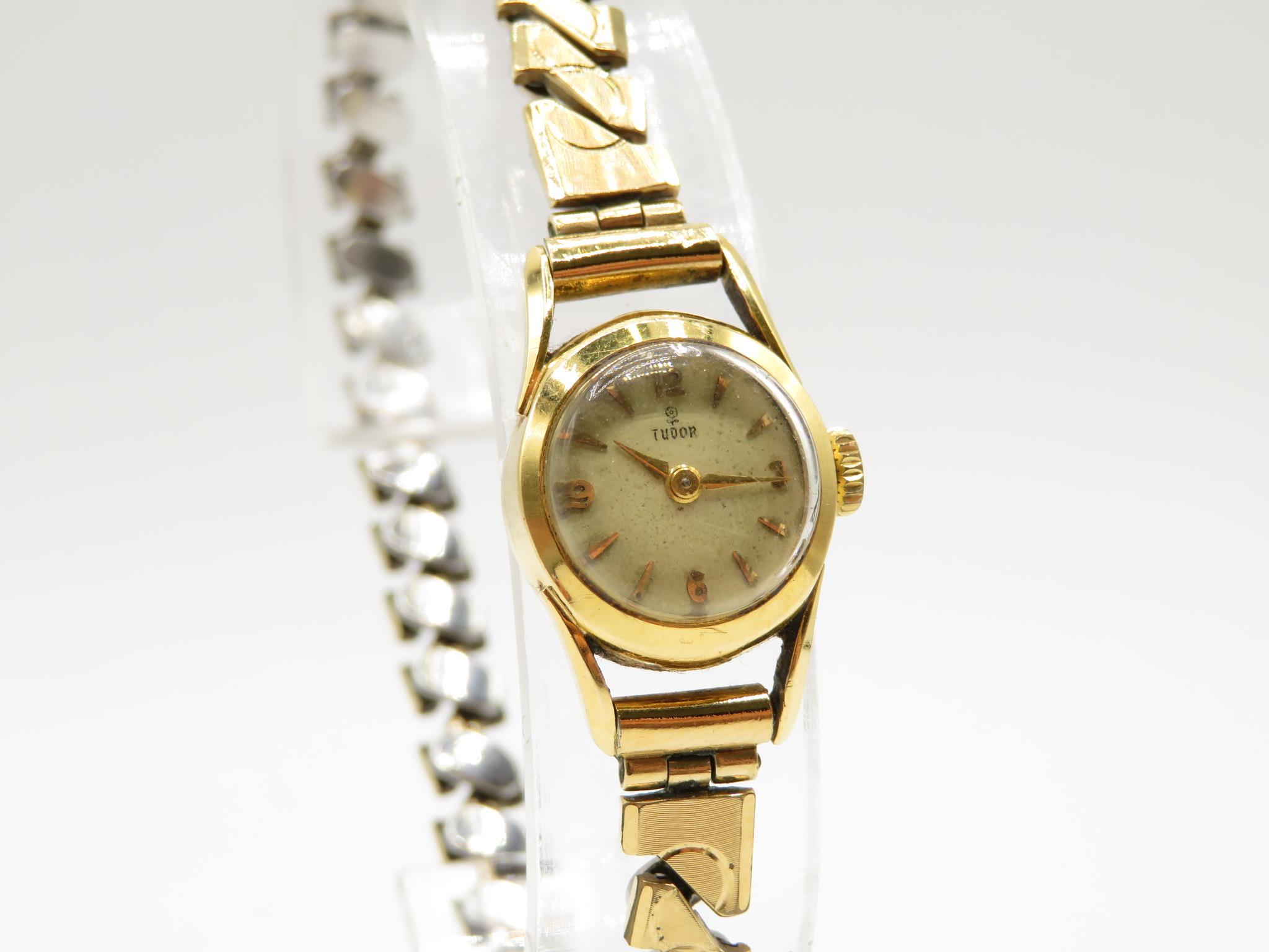 Ladies Tudor 18ct gold wristwatch with non gold strap - watch is overwound - 16mm case - Image 2 of 5