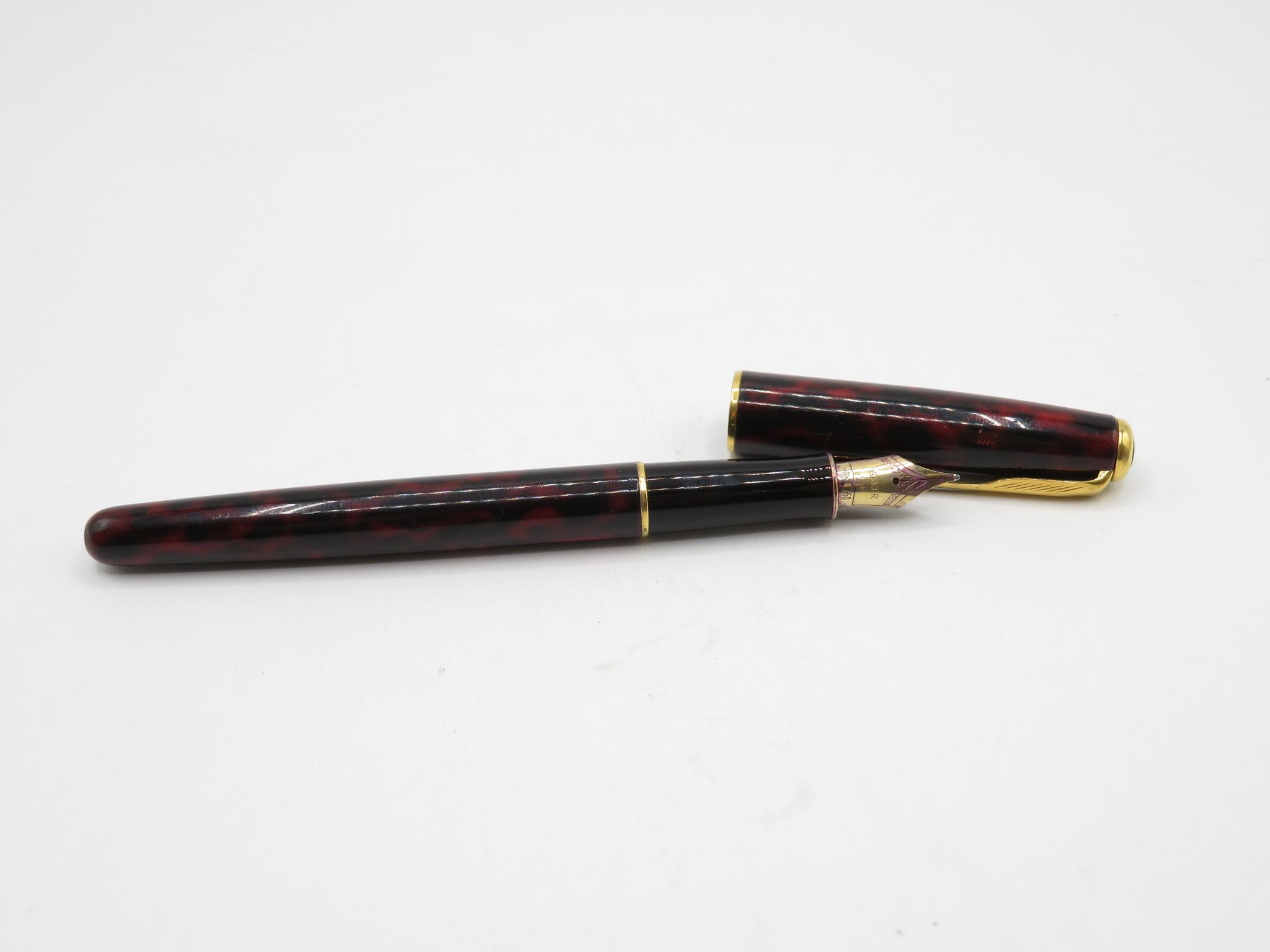 Vintage PARKER Sonnet Burgundy FOUNTAIN PEN w/ 18ct Gold Nib WRITING - Image 2 of 4