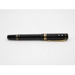 PARKER Duofold Black Lacquer FOUNTAIN PEN w/ 18ct Gold Nib WRITING