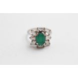 18ct white gold ring with emeralds and CZ stones. Size I + 1/2