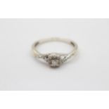 9ct white gold diamond set dress ring (2g) Size P