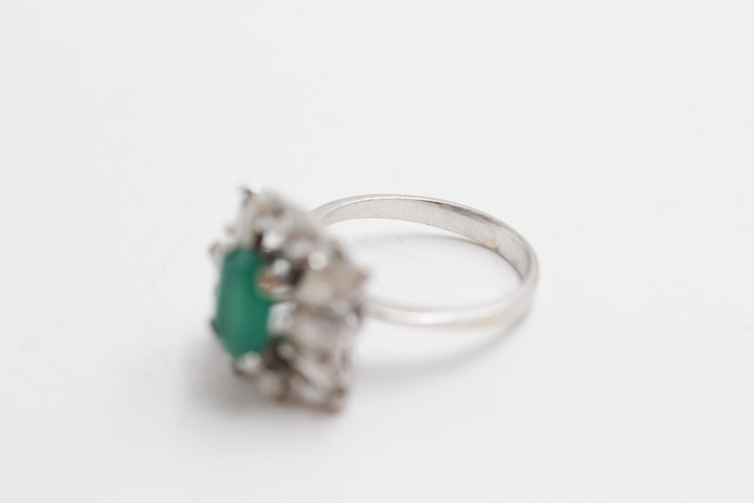 18ct white gold ring with emeralds and CZ stones. Size I + 1/2 - Image 3 of 4