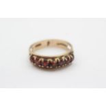 9ct gold vintage garnet set half loop eternity ring (2.7g) Size O+1/2