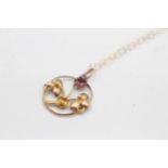 9ct rose gold antique garnet set floral pendant necklace (0.7g)