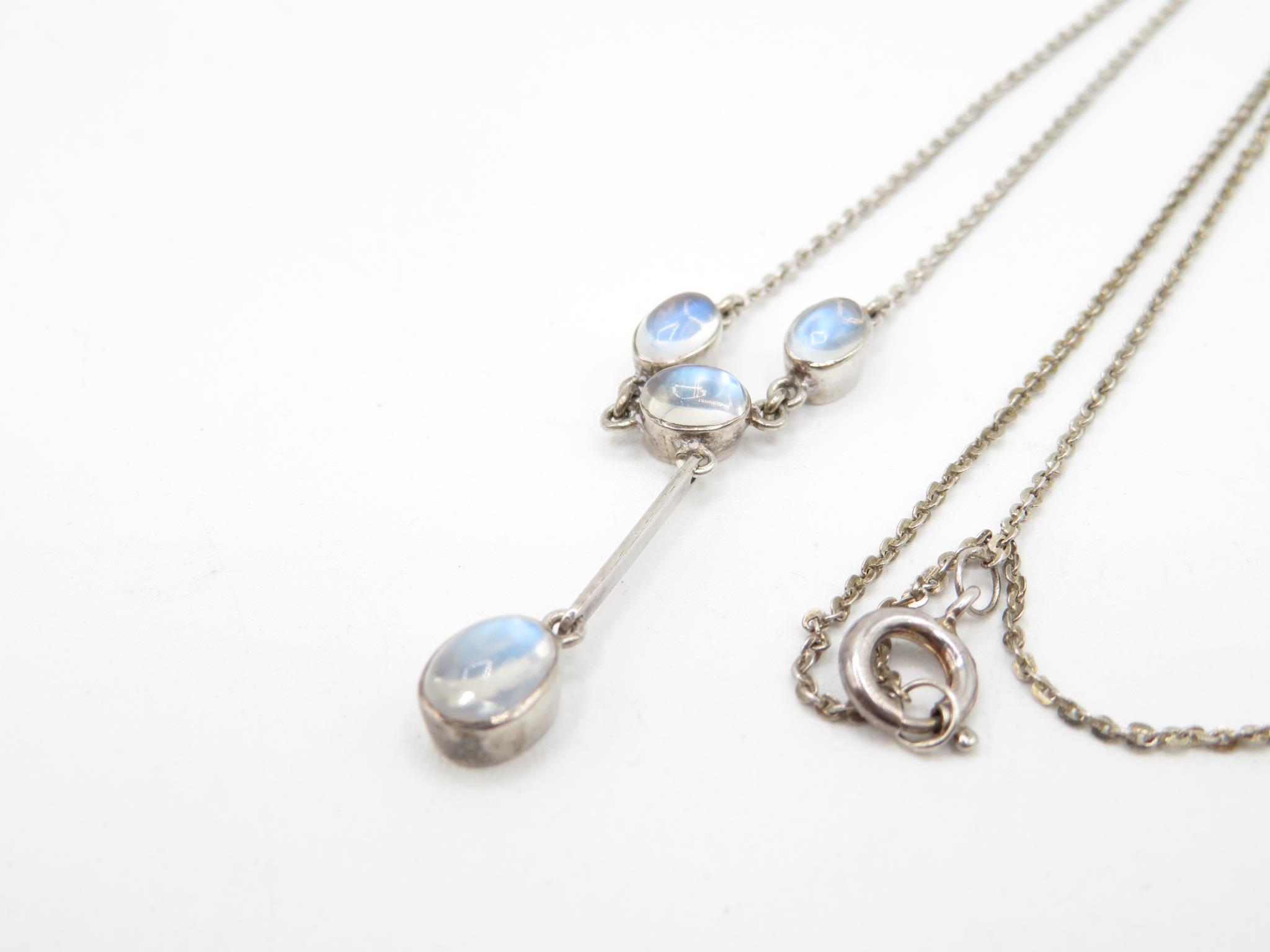 A Sterling Silver Moonstone Lavalier Style Necklace (8g) - Image 2 of 4