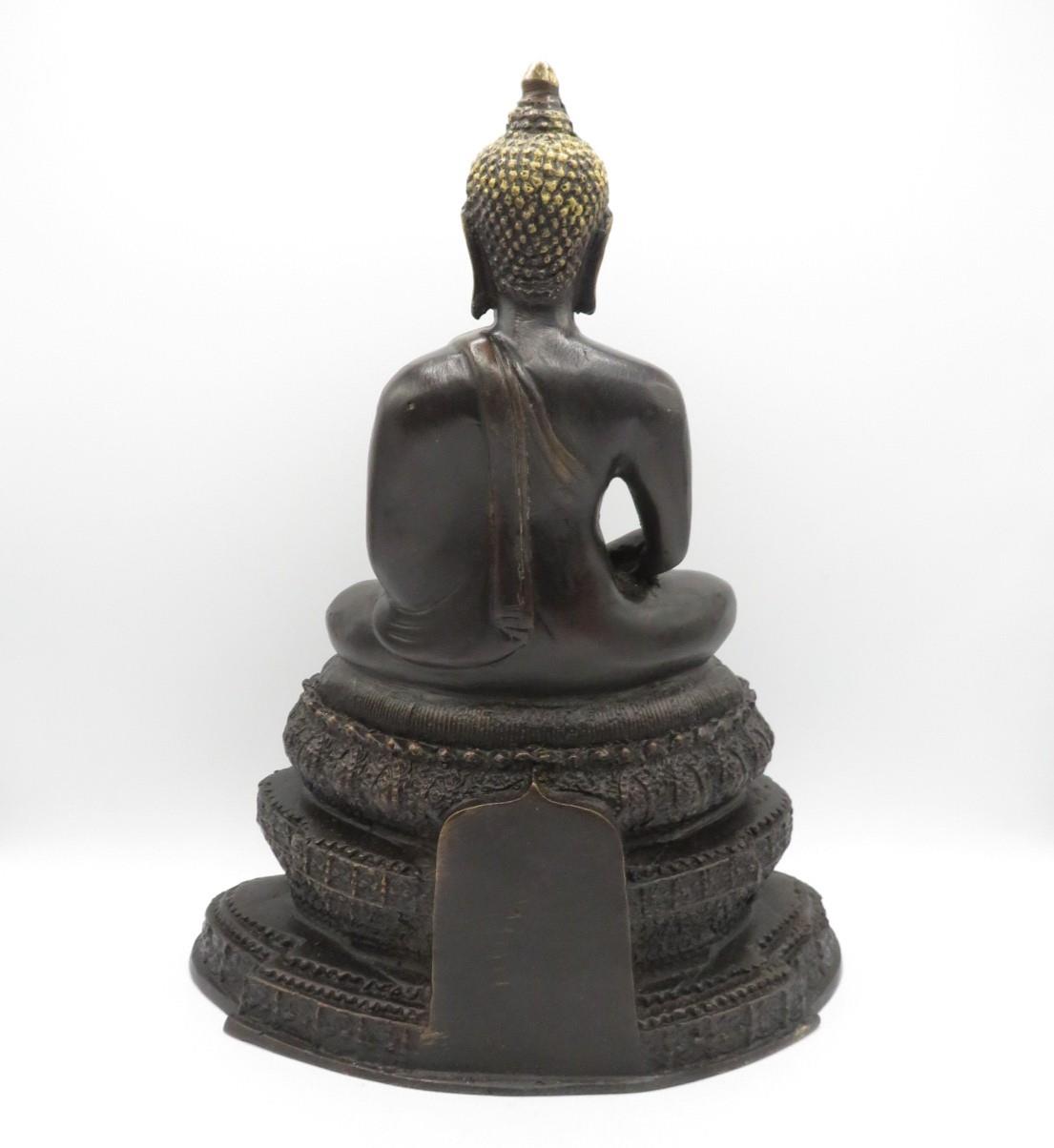 A bronze Buddha 11 inches high 3.1kg weight - Image 5 of 6