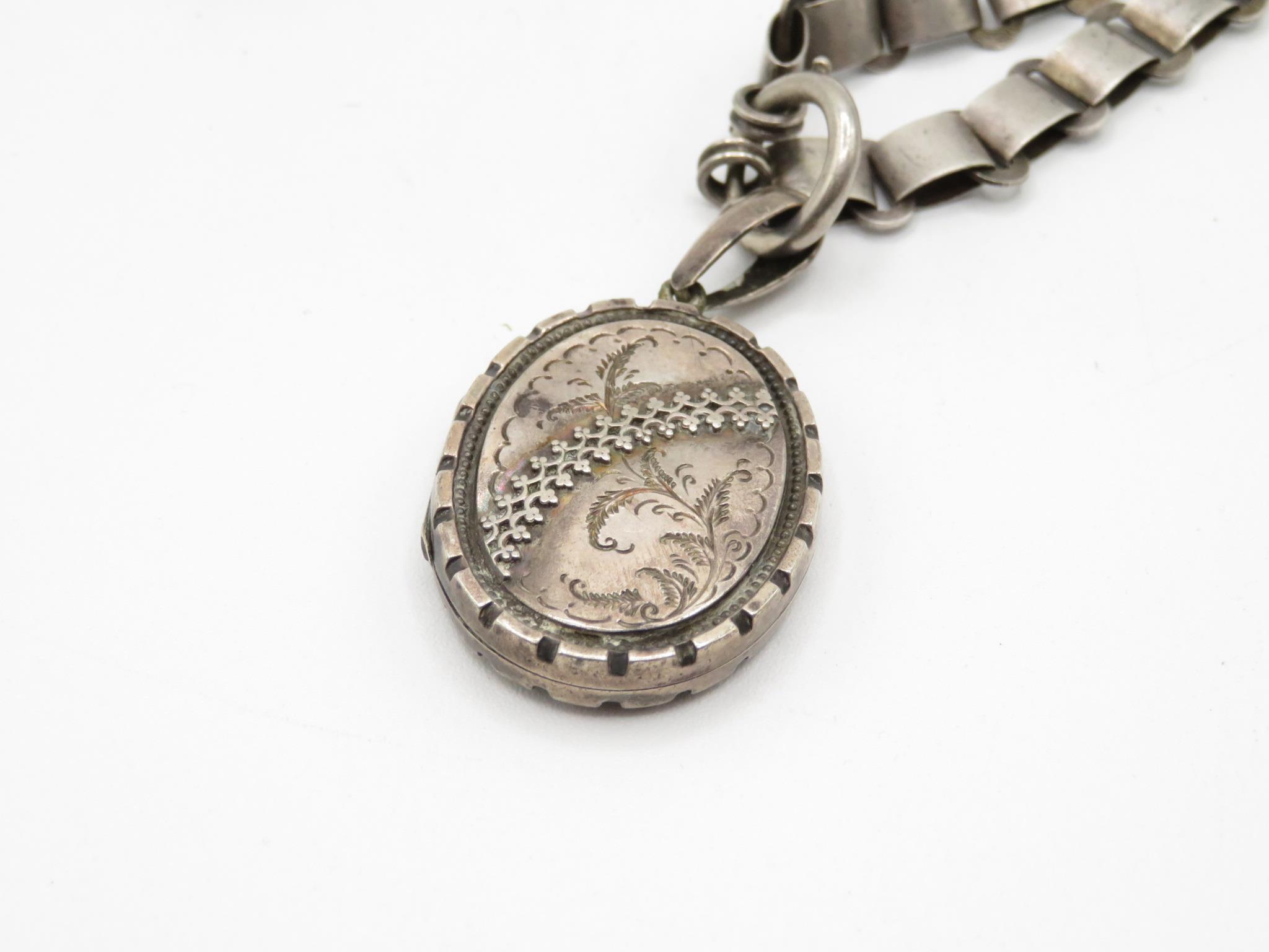 A Victorian Silver Book Chain And Locket (36g) - Image 3 of 4
