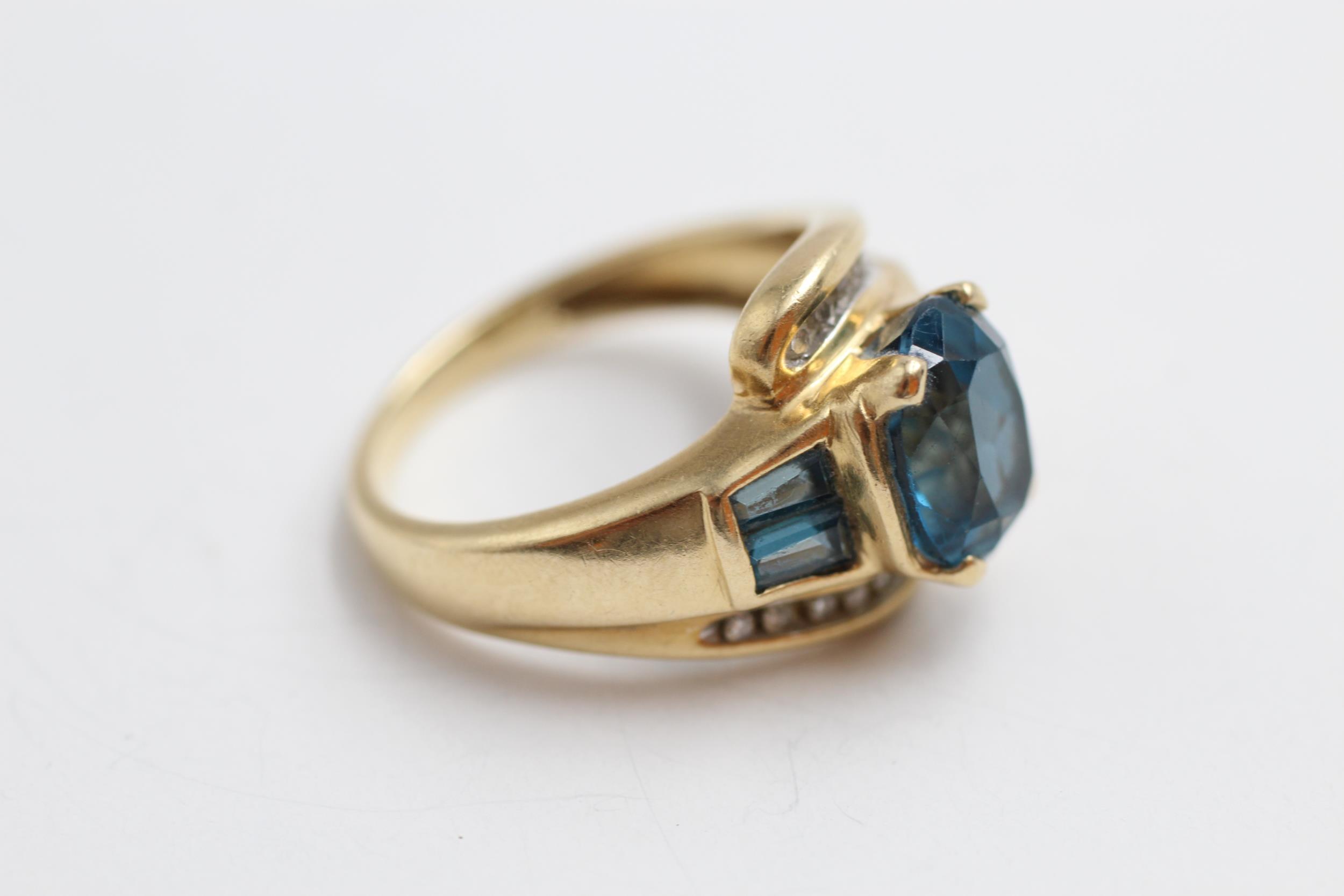 14ct gold diamond & topaz dress ring (4.6g) Size 0 - Image 4 of 4