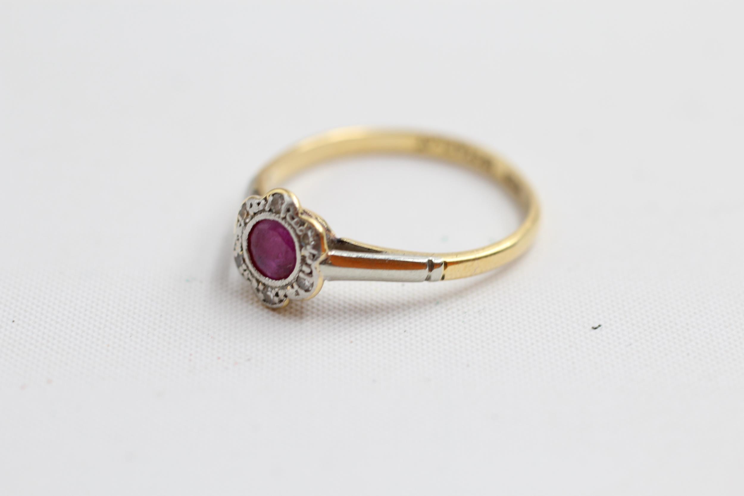 18ct gold diamond & ruby dress ring (2.3g) Size O - Image 2 of 4