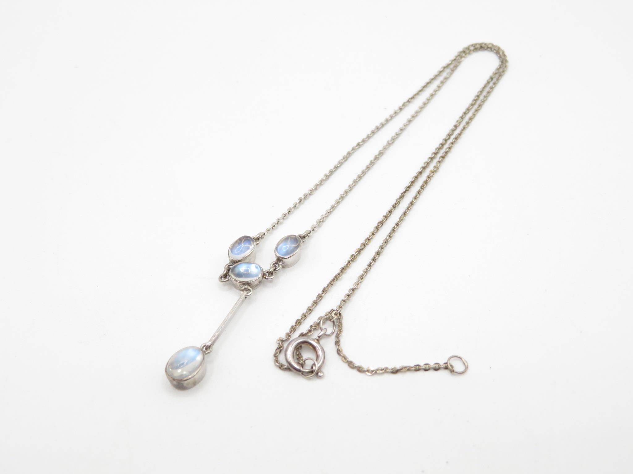 A Sterling Silver Moonstone Lavalier Style Necklace (8g)
