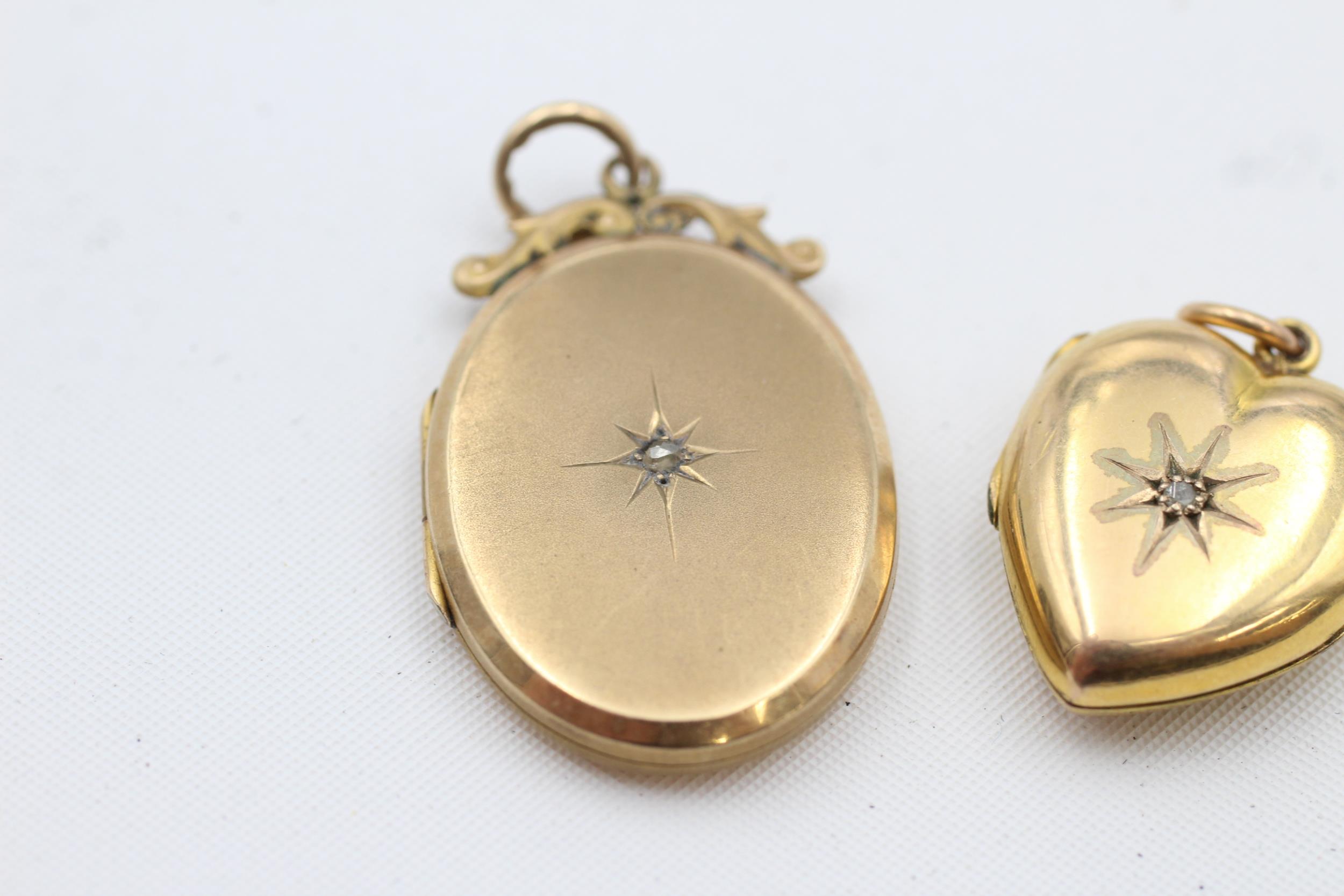 2 x 9ct back & front gold vintage diamond set lockets inc. heart (10.9g) - Image 2 of 4