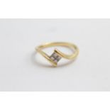 18ct gold diamond square-shaped cluster ring (2.8g) Size O
