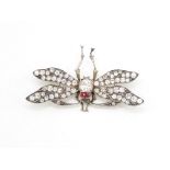 An Antique Silver Paste Set Bug Brooch, As Found (20g)