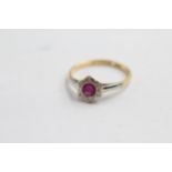 18ct gold diamond & ruby dress ring (2.3g) Size O