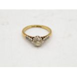 18ct gold 0.2 diamond carat ring. 2.8g weight. Size M