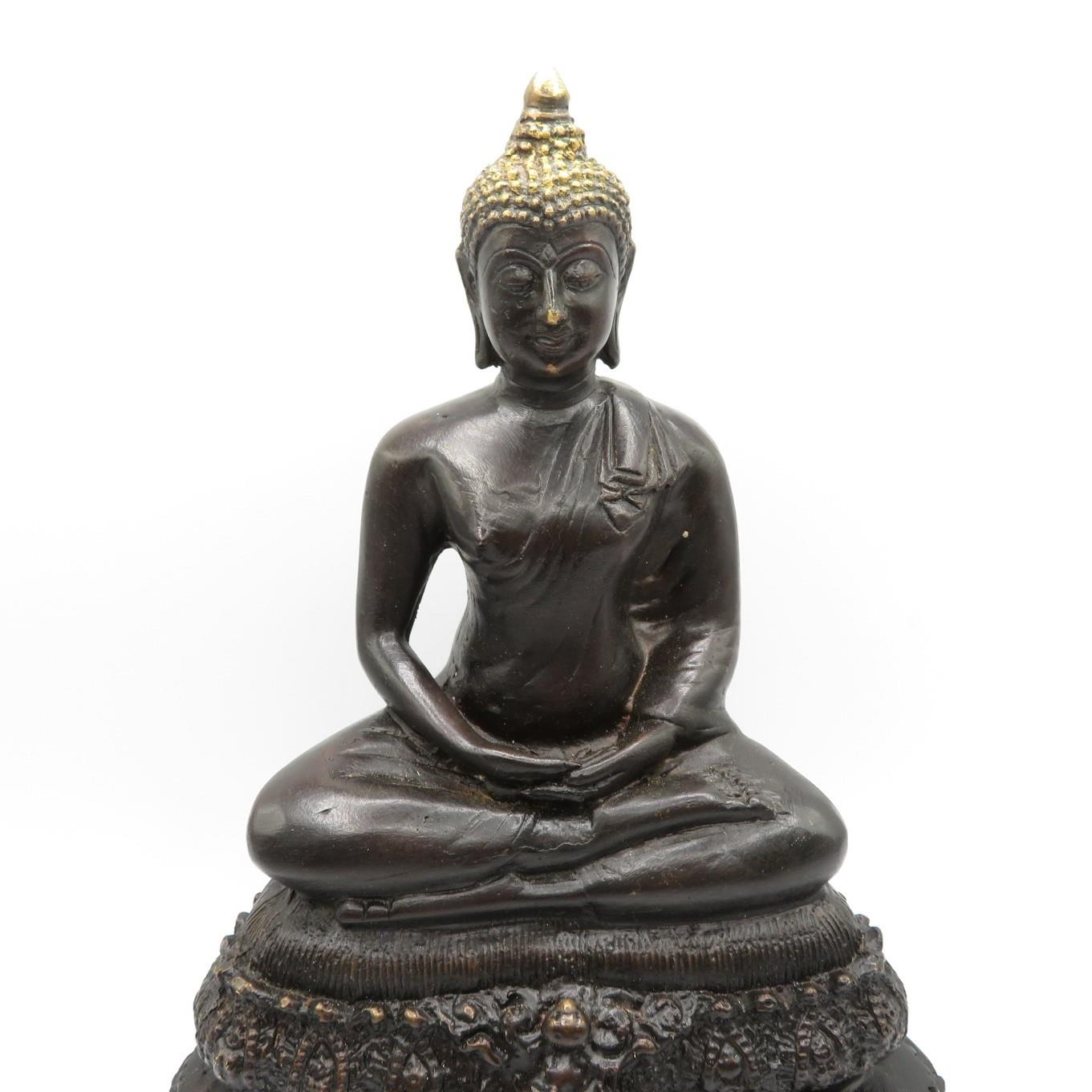 A bronze Buddha 11 inches high 3.1kg weight - Image 2 of 6