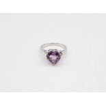 9ct White Gold Amethyst Heart Ring (3.6g) Size N 1/2