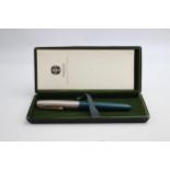 Vintage PARKER 51 Teal FOUNTAIN PEN w/ Rolled Silver Cap WRITING Boxed // Vintage PARKER 51 Teal