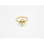 18ct Egyptian Cross Ankh Statement Ring (2.3g) Size Q.5