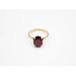 9ct Gold Garnet Single Stone Ring (2.9g) Size P