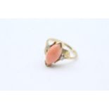14ct Gold Pink Coral Single Stone Ring With Diamond Sides (3.1g) size M