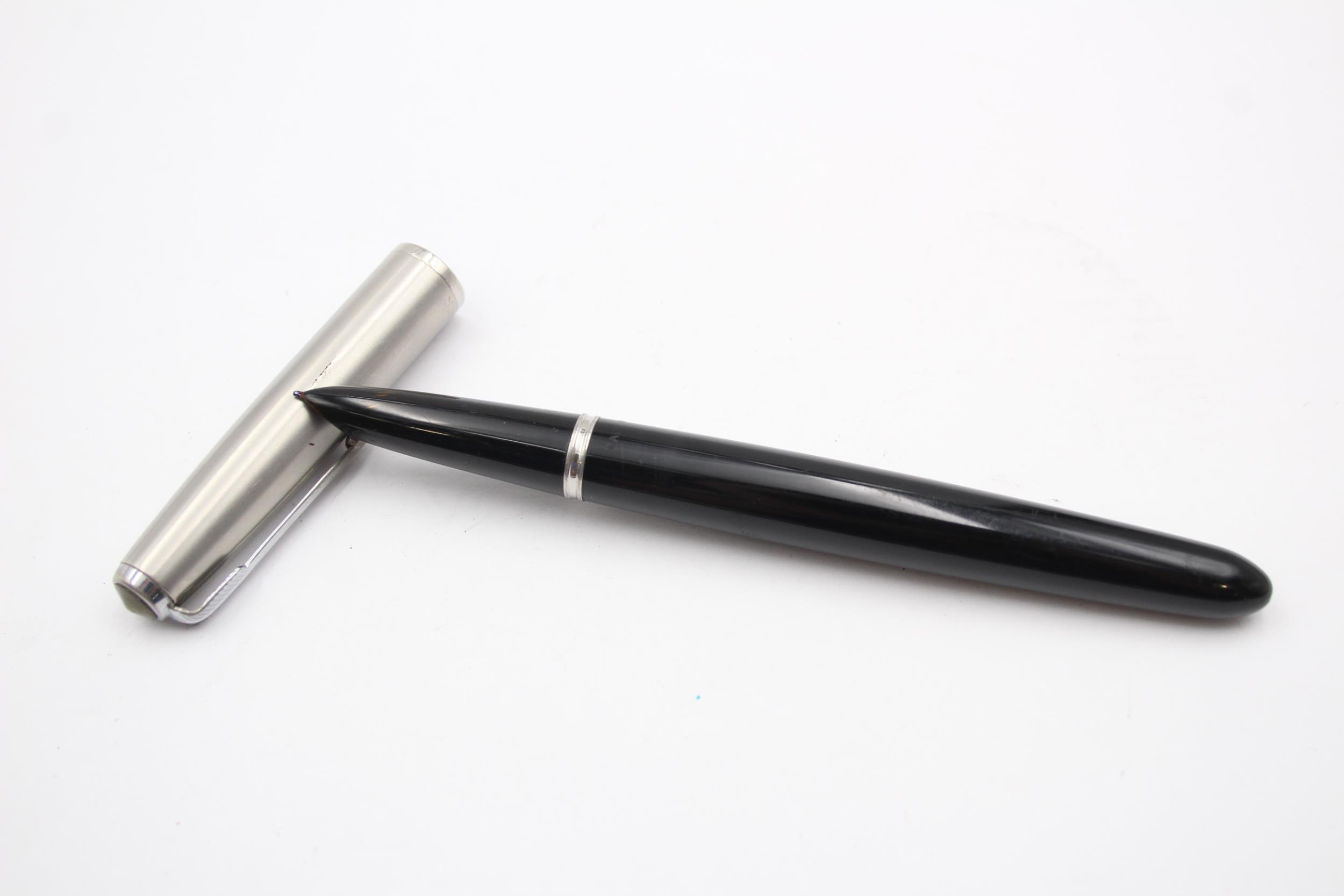 Vintage PARKER 51 Black FOUNTAIN PEN w/ Brushed Steel Cap WRITING // Vintage PARKER 51 Black