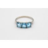 9ct White Gold Blue Topaz & Diamond Trilogy Dress Ring (2.3g) size Q1/2