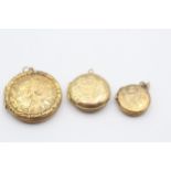 3 X 9ct Back & Front Gold Vintage Etched Round Lockets (10.1g)