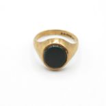 9ct gold ring with bloodstone size P 4.9g
