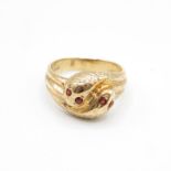 9ct gold snake ring with ruby eyes 7.5g size T